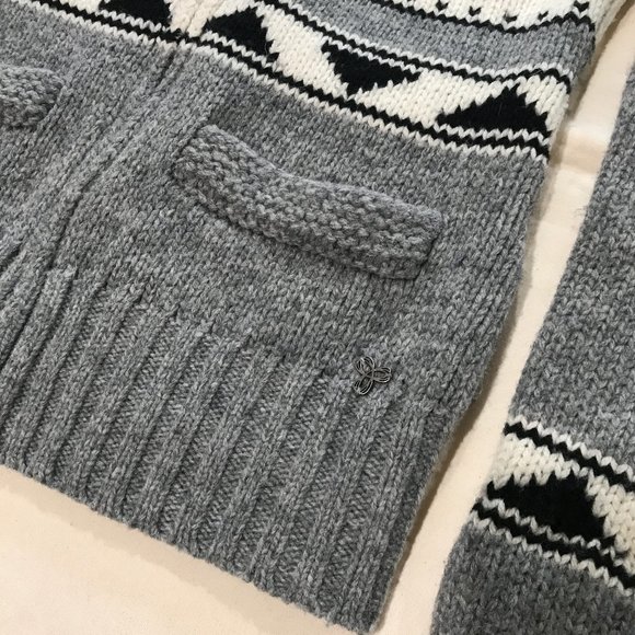 Excellent condition TNA Sea to Sky lambswool sweater - Picture 6 of 9